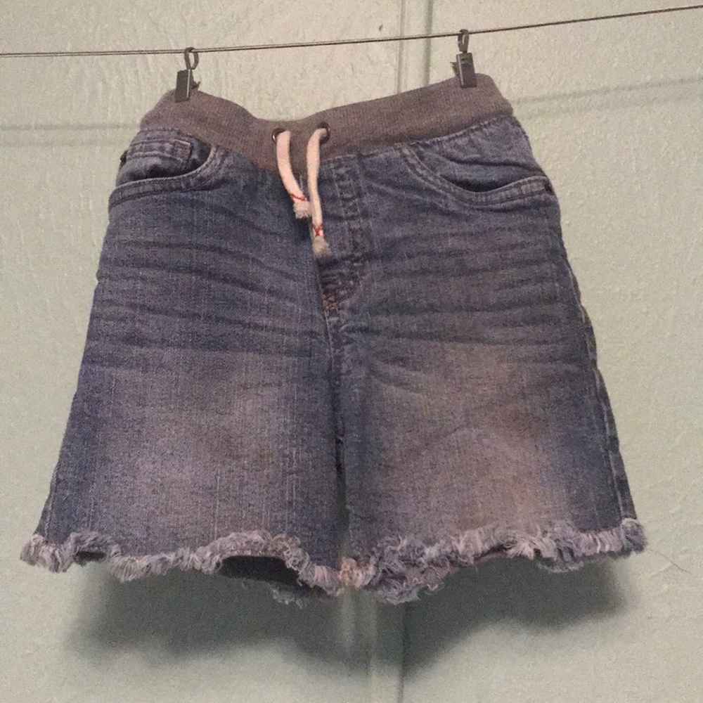 Boys jean shorts/ distressed